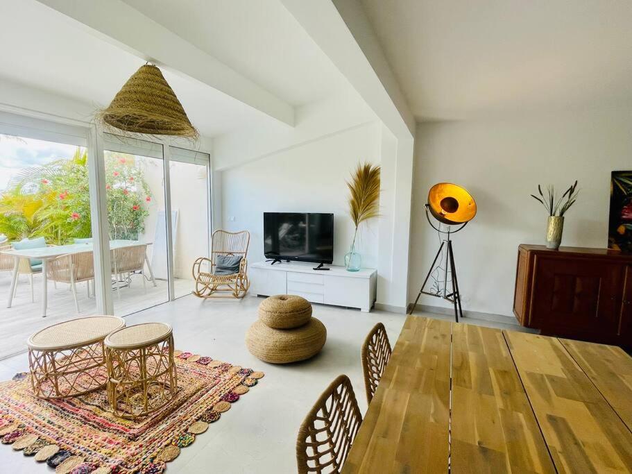 Coco Beach 2 bedrooms beachfront