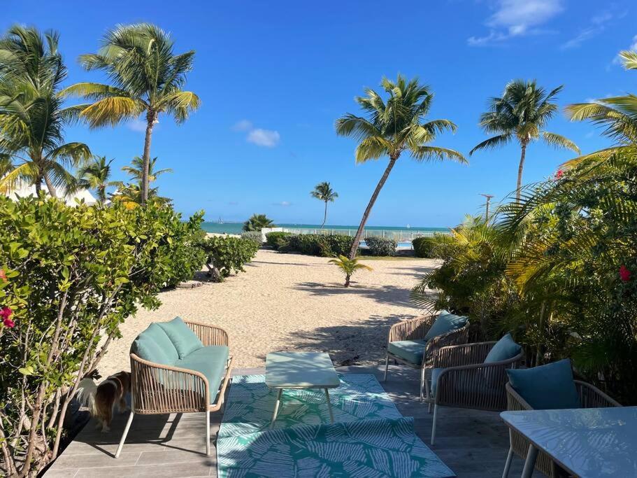 Coco Beach 2 bedrooms beachfront