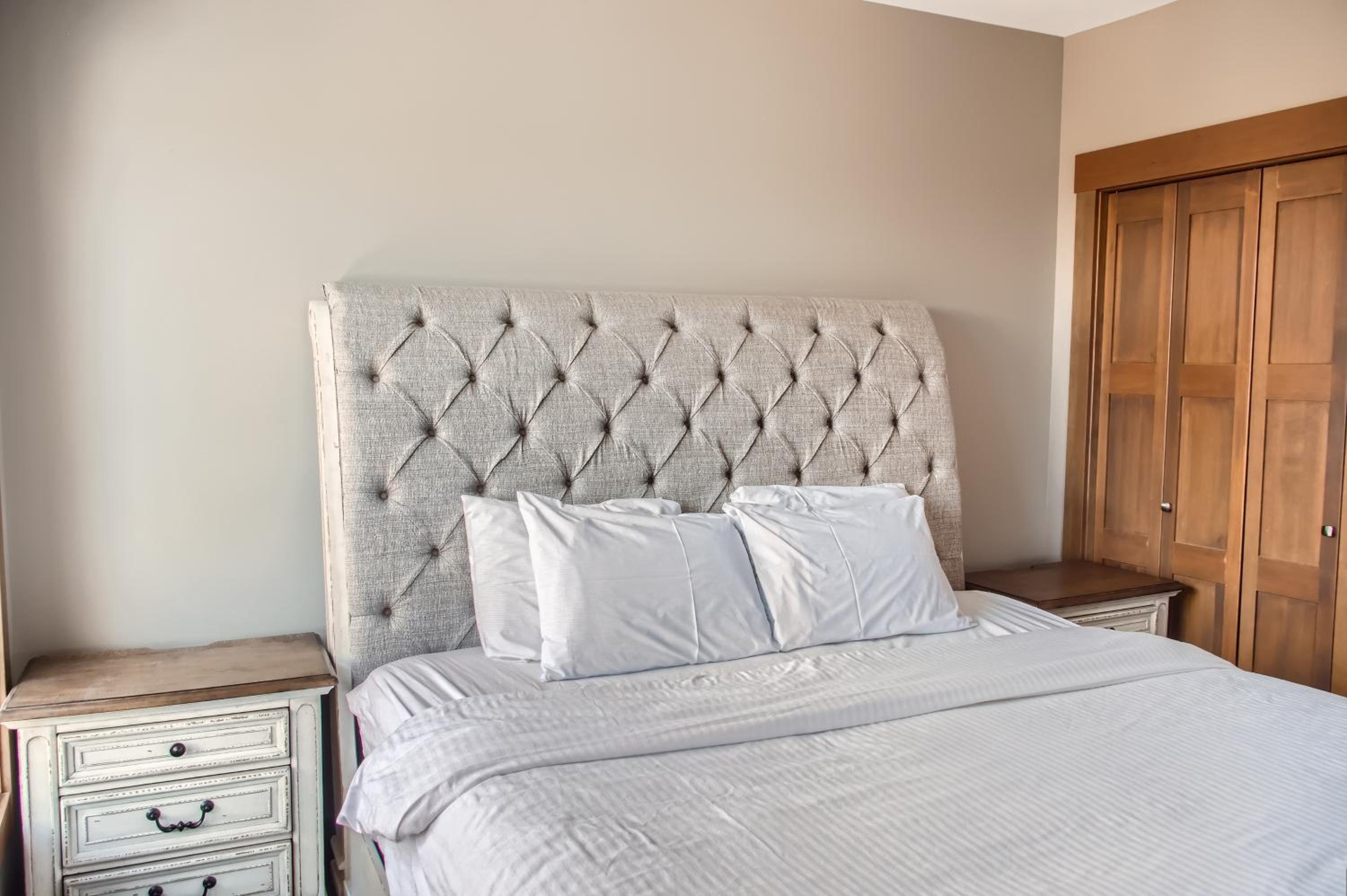 Stonegate Resort Unit B208