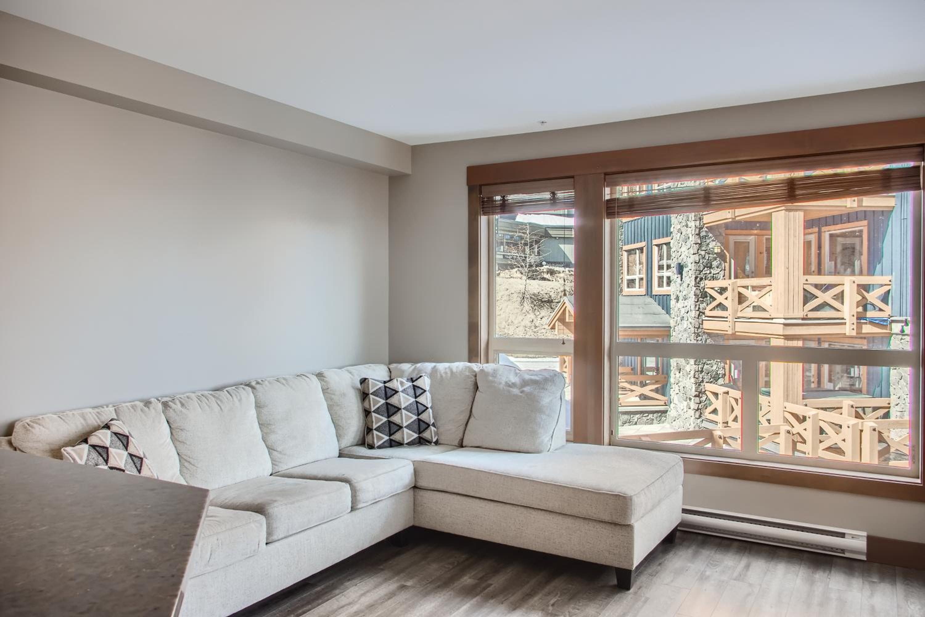 Stonegate Resort Unit B208