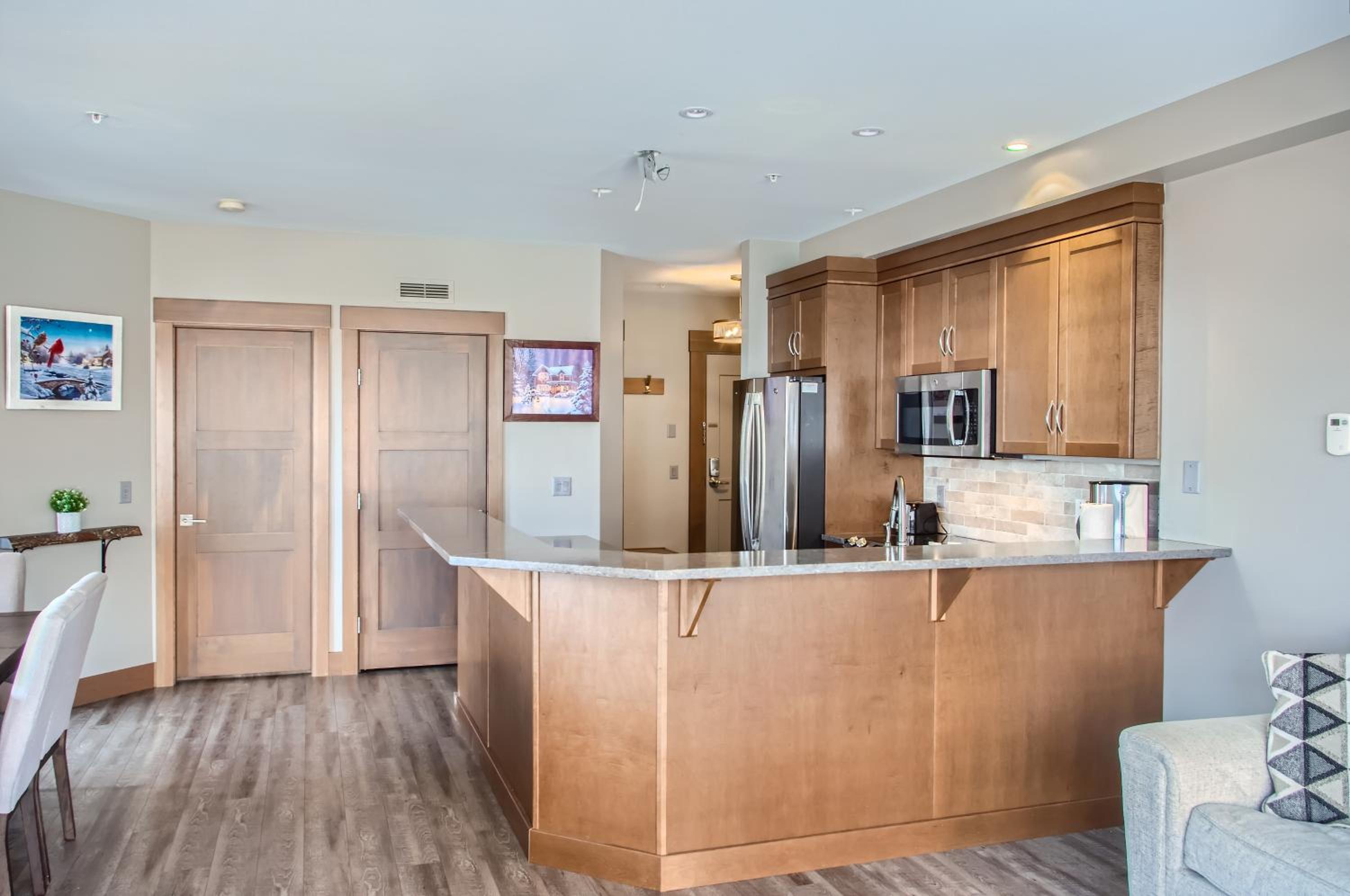 Stonegate Resort Unit B208