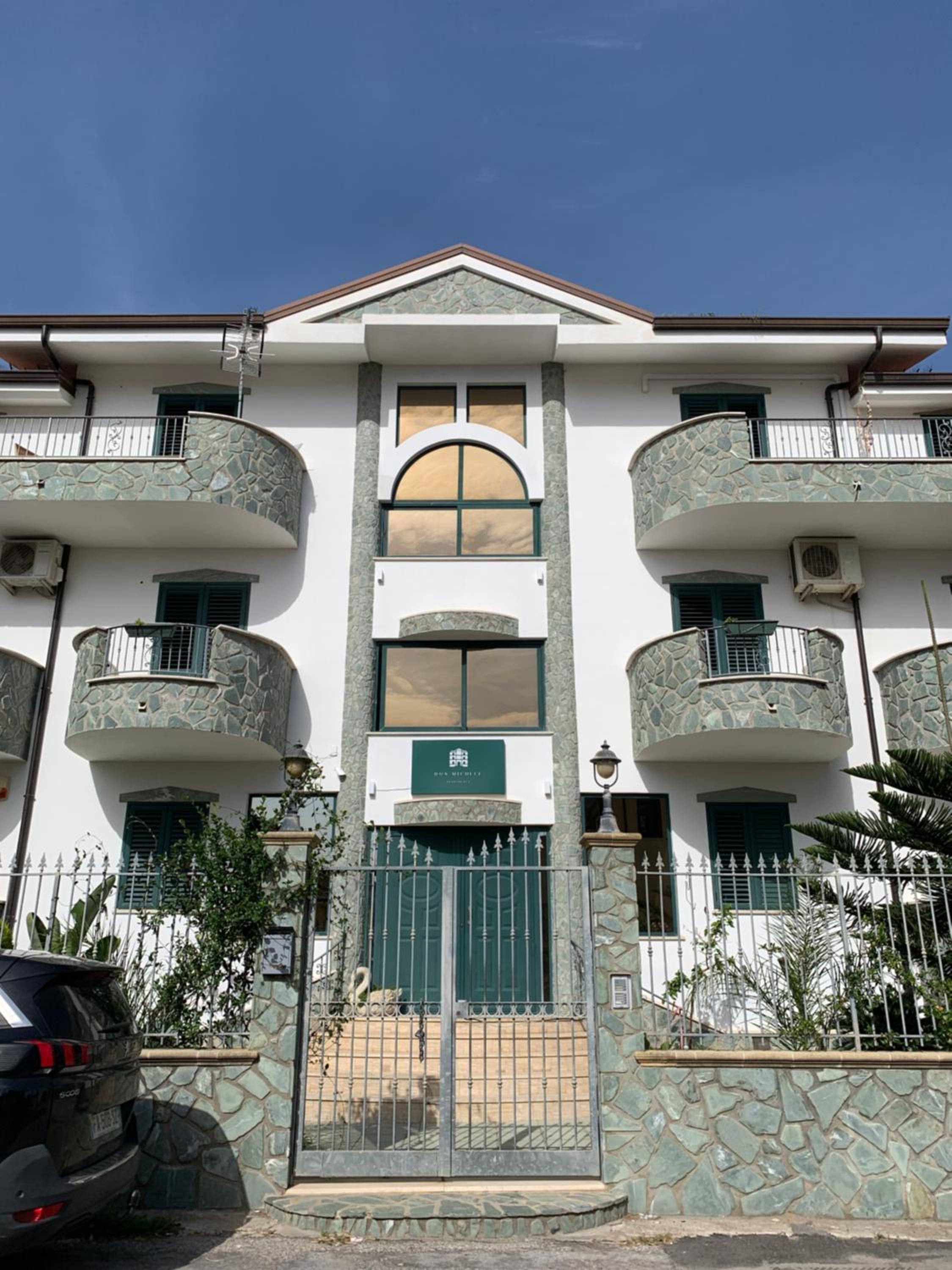 Don Michele Apartments