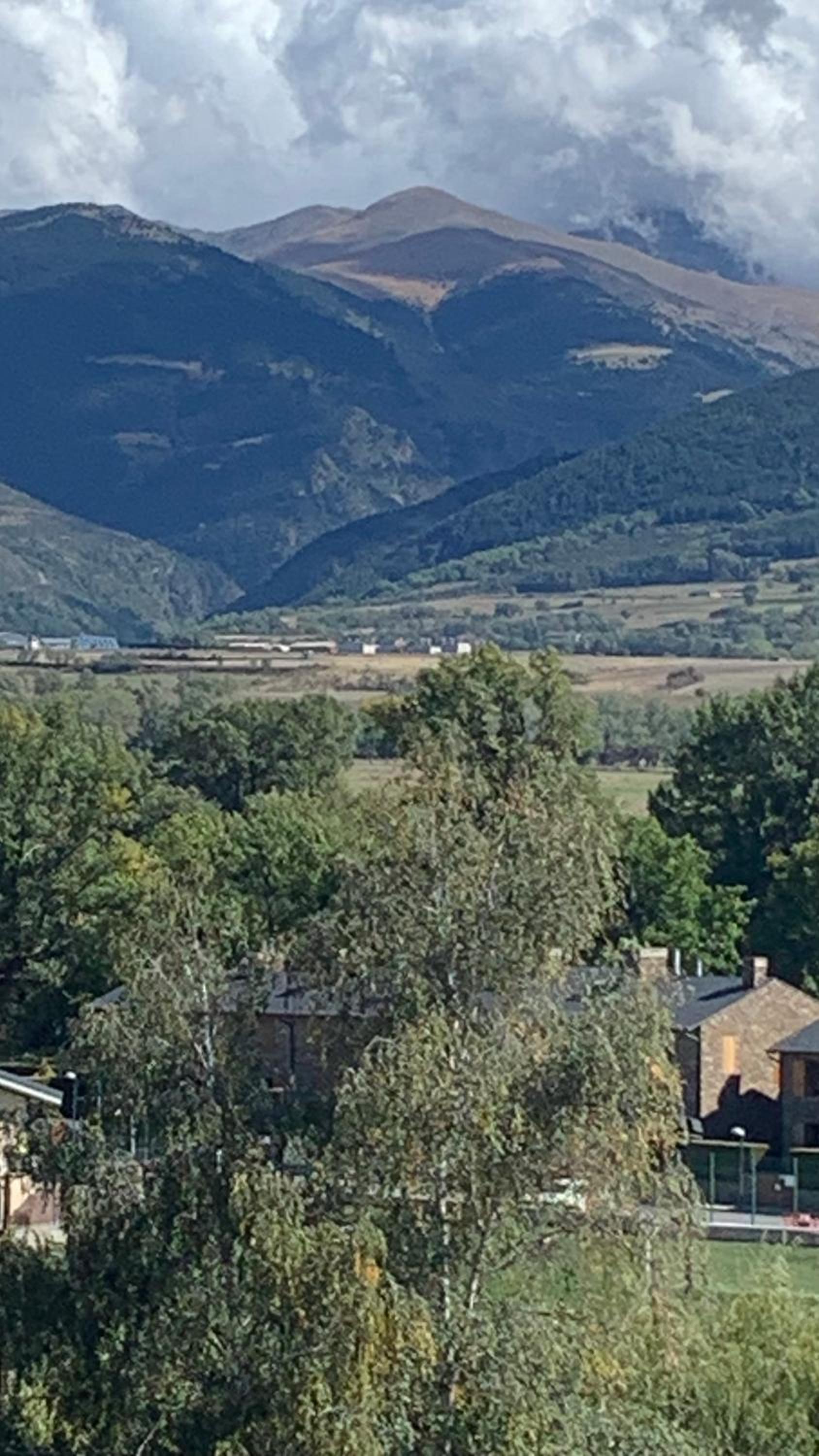 La Muga de Llívia view 3
