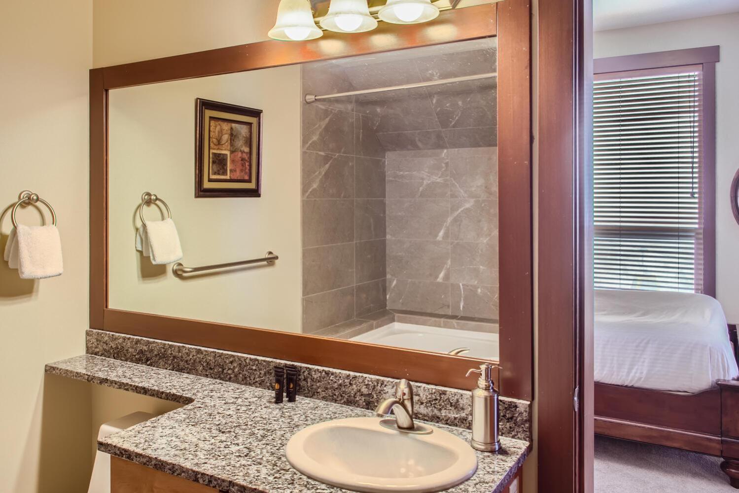 Stonegate Resort Unit A401