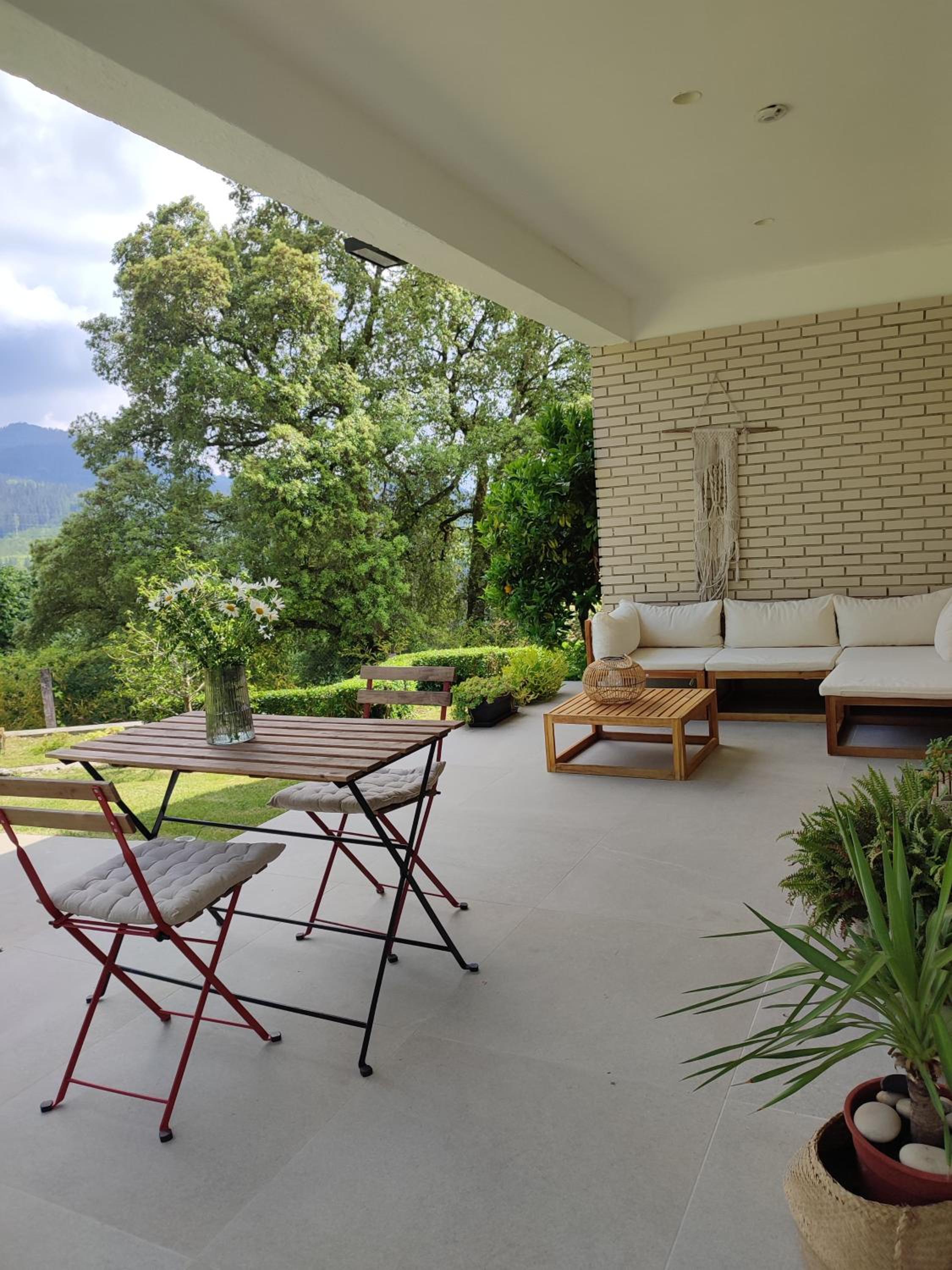 Areitio etxea - casa con jardin view 4
