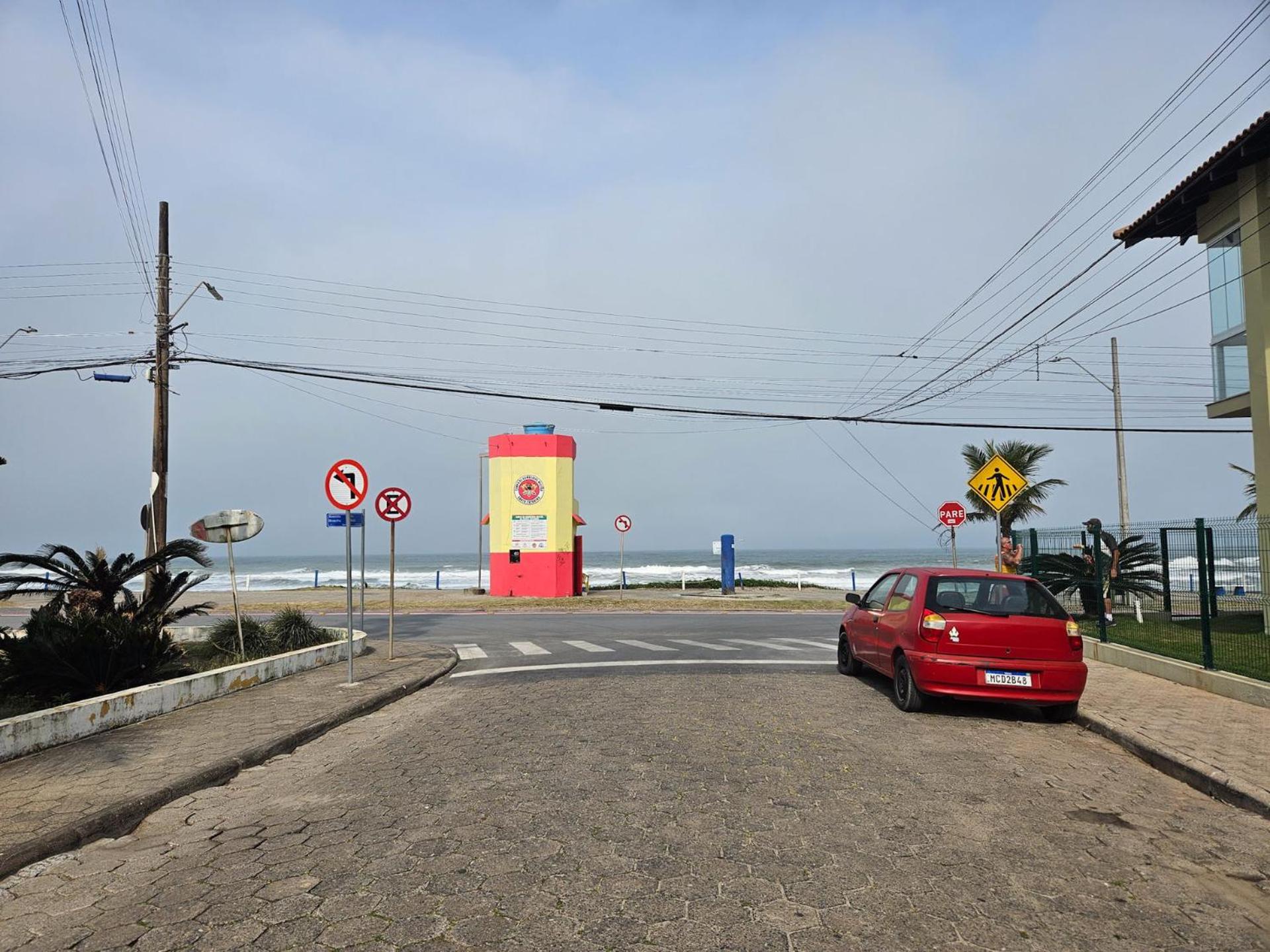 Na rua da Prainha em São Francisco do Sul BN9621