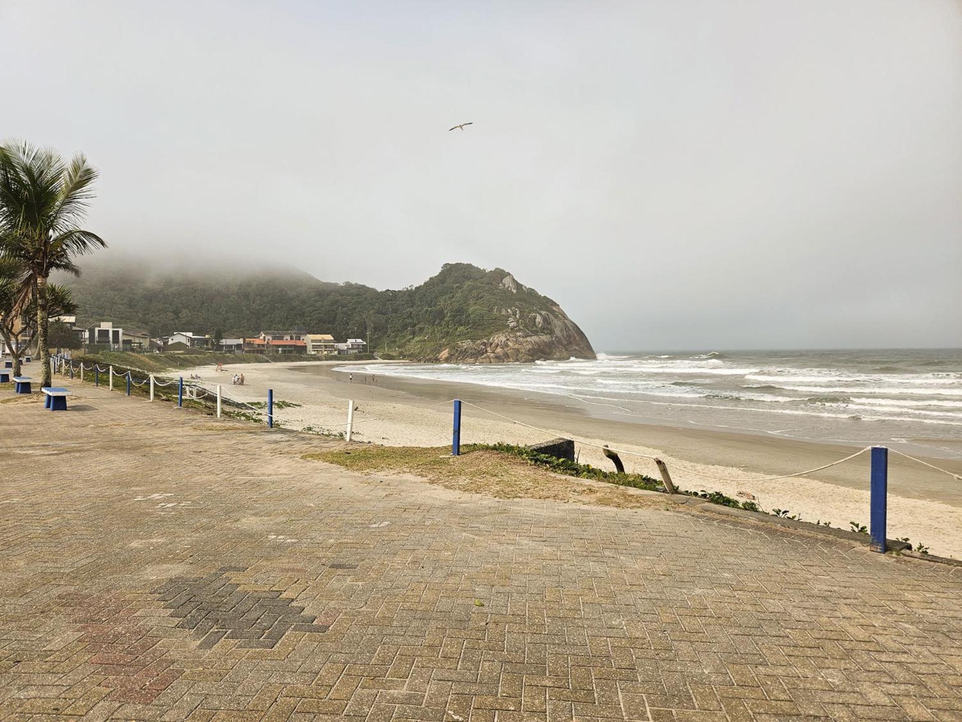 Na rua da Prainha em São Francisco do Sul BN9621