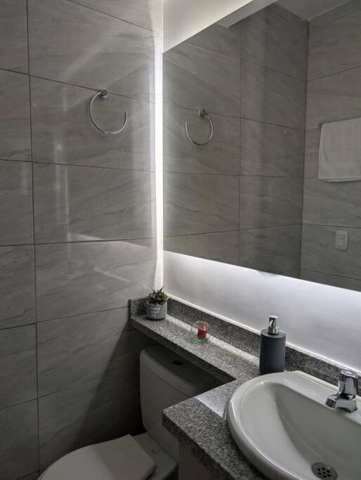 Apartamento con 3 habitaciones y Vista al Mar