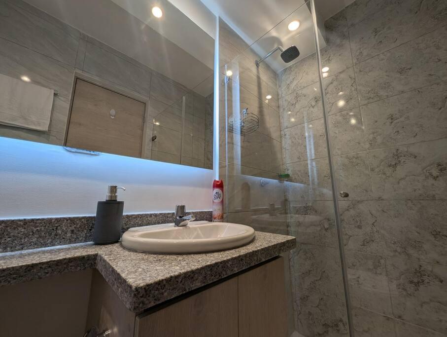 Apartamento con 3 habitaciones y Vista al Mar
