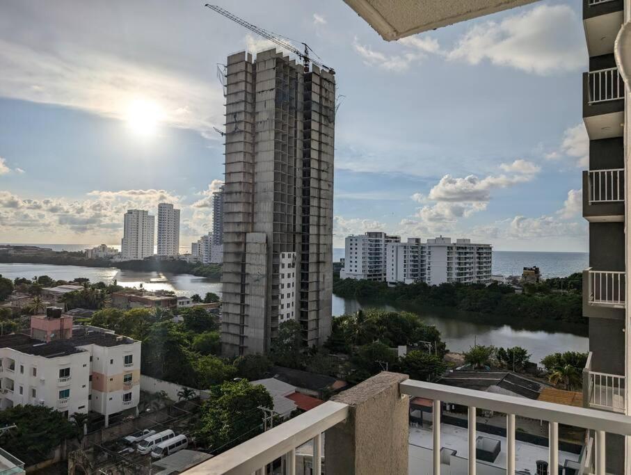 Apartamento con 3 habitaciones y Vista al Mar