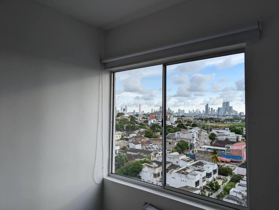Apartamento con 3 habitaciones y Vista al Mar