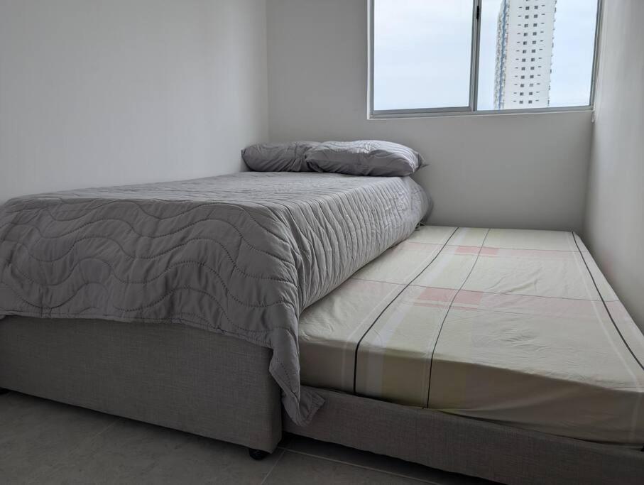 Apartamento con 3 habitaciones y Vista al Mar
