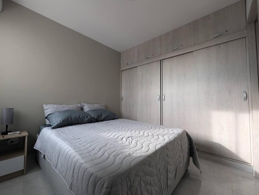Apartamento con 3 habitaciones y Vista al Mar
