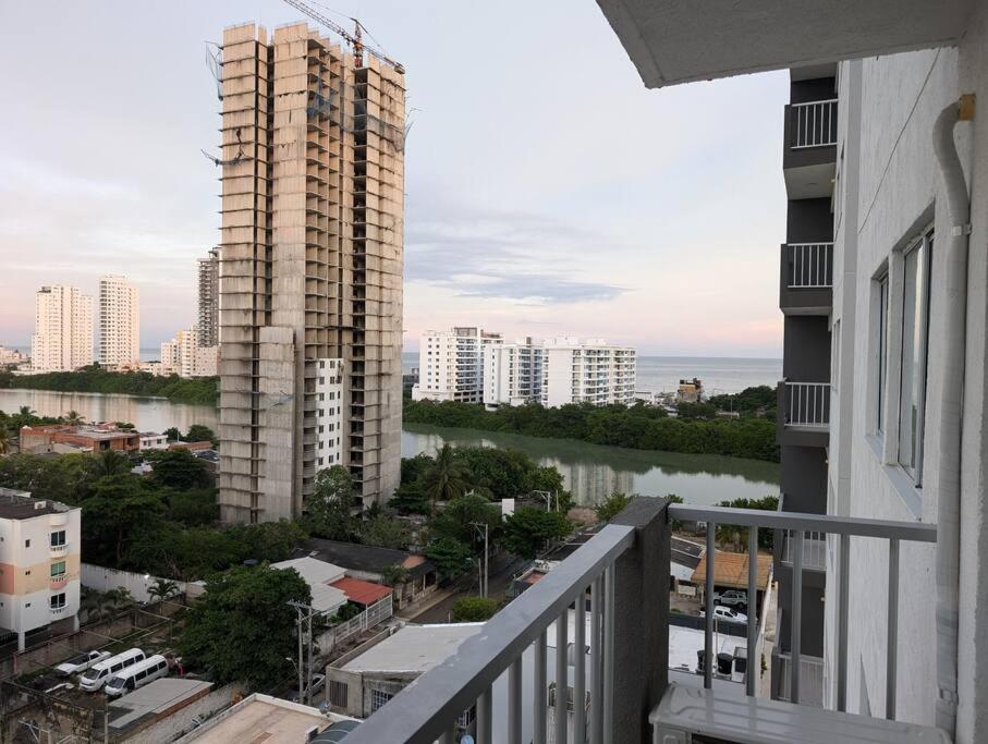 Apartamento con 3 habitaciones y Vista al Mar