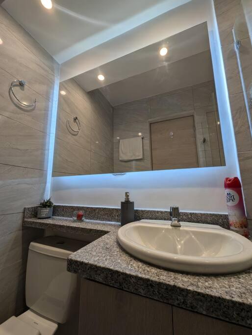 Apartamento con 3 habitaciones y Vista al Mar