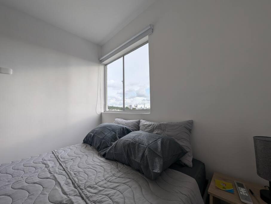 Apartamento con 3 habitaciones y Vista al Mar