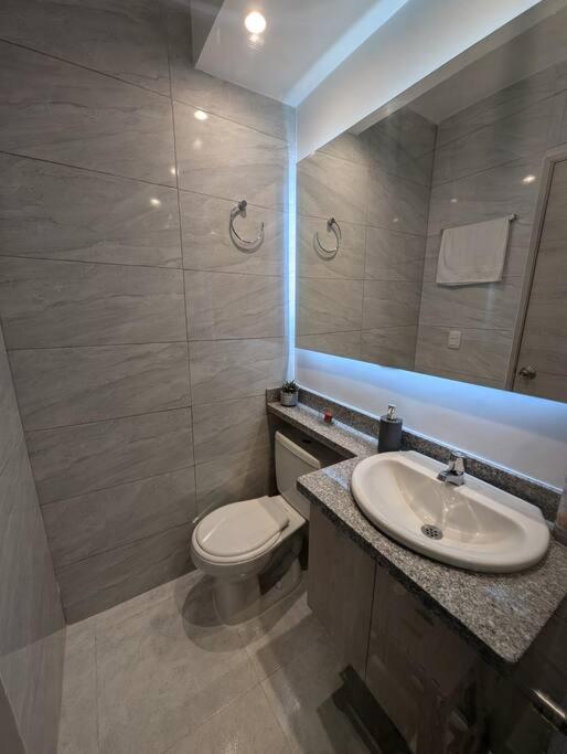 Apartamento con 3 habitaciones y Vista al Mar