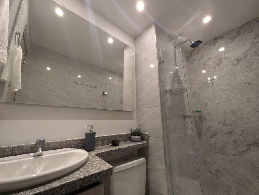 Apartamento con 3 habitaciones y Vista al Mar