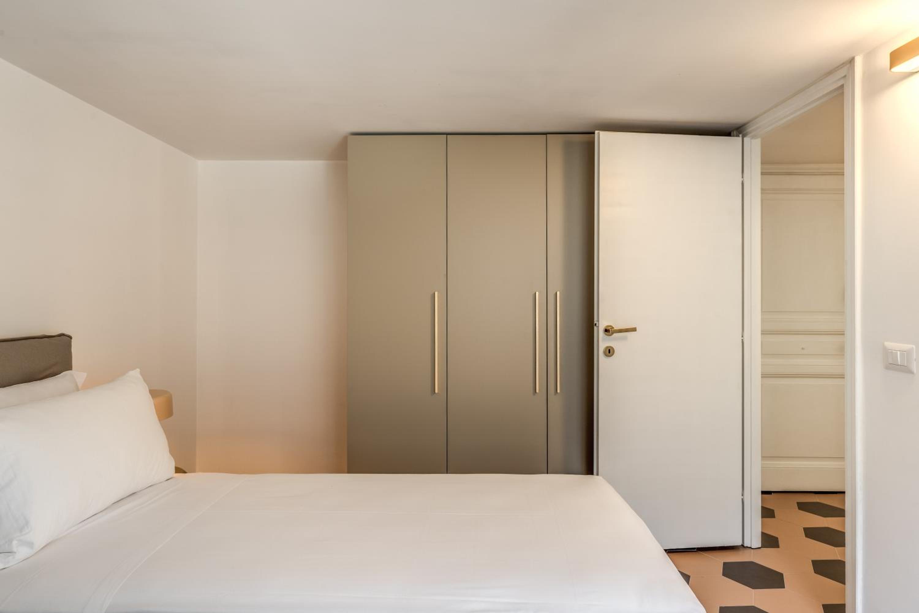 Cisterna 8