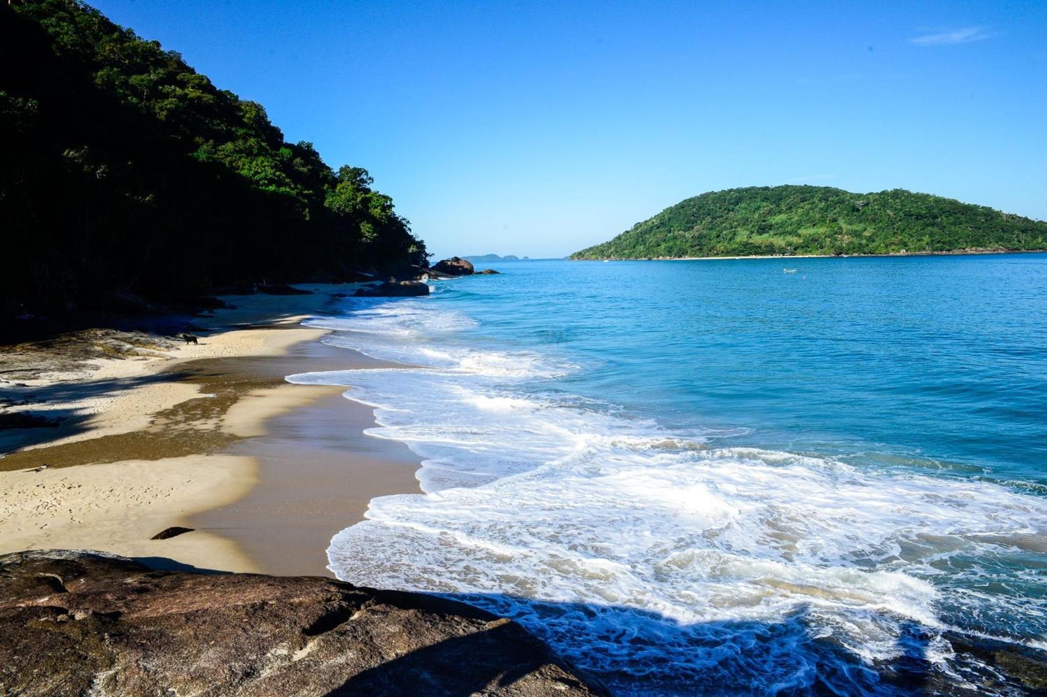 Apart 250 metros da Praia Itaguá Ubatuba SP