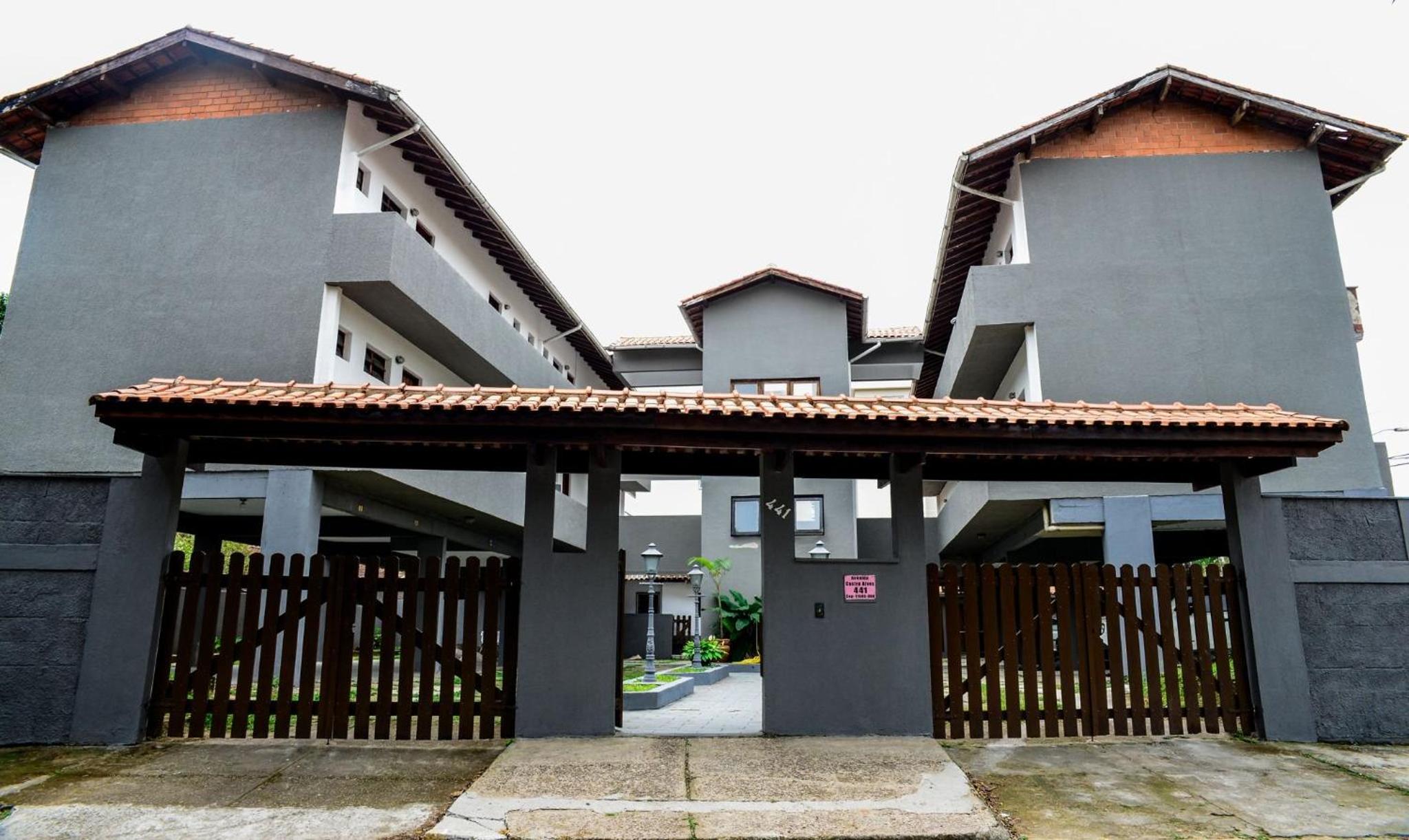Apart 250 metros da Praia Itaguá Ubatuba SP