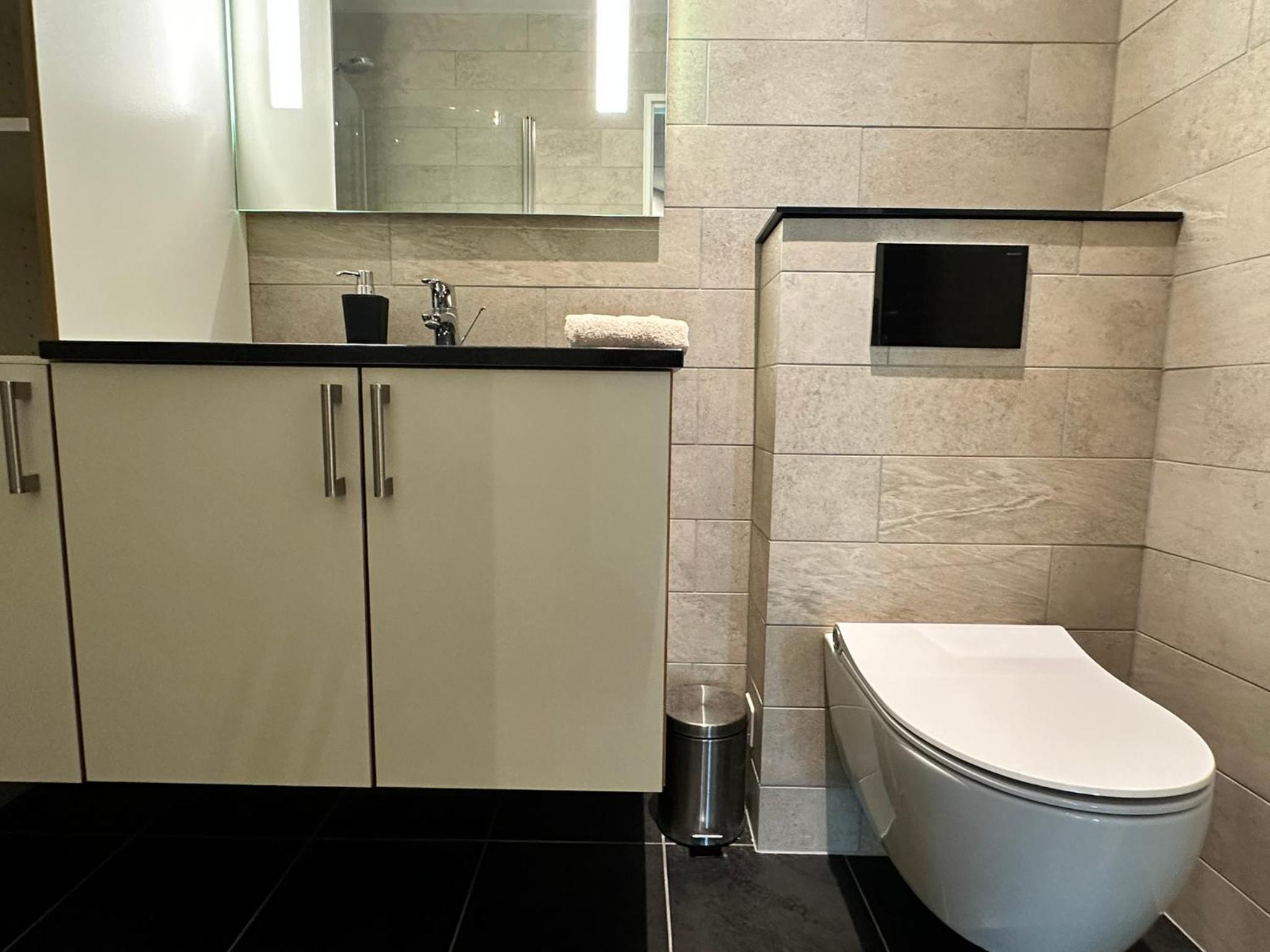 2 Bedroom Central Apartment