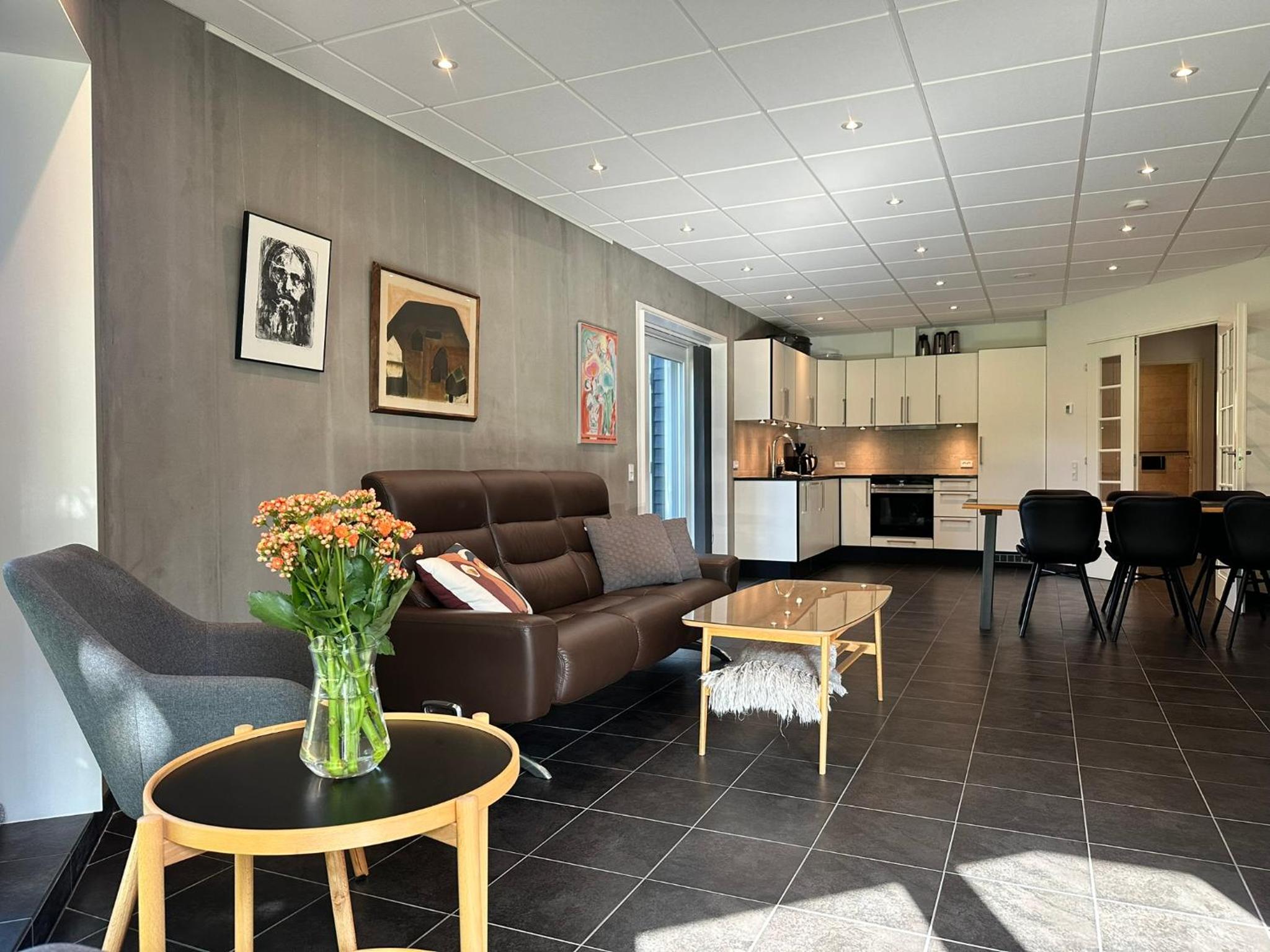 2 Bedroom Central Apartment