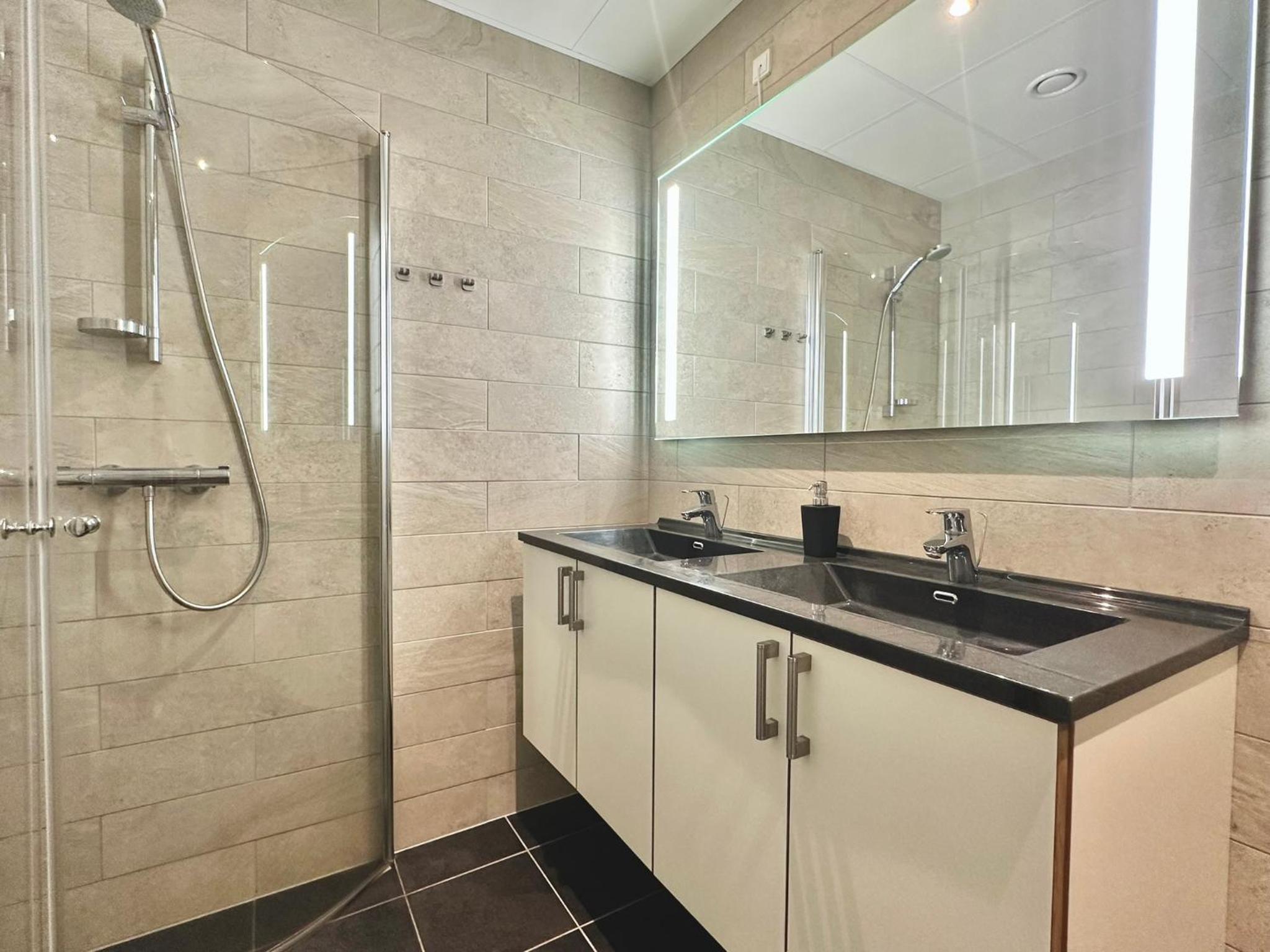 2 Bedroom Central Apartment