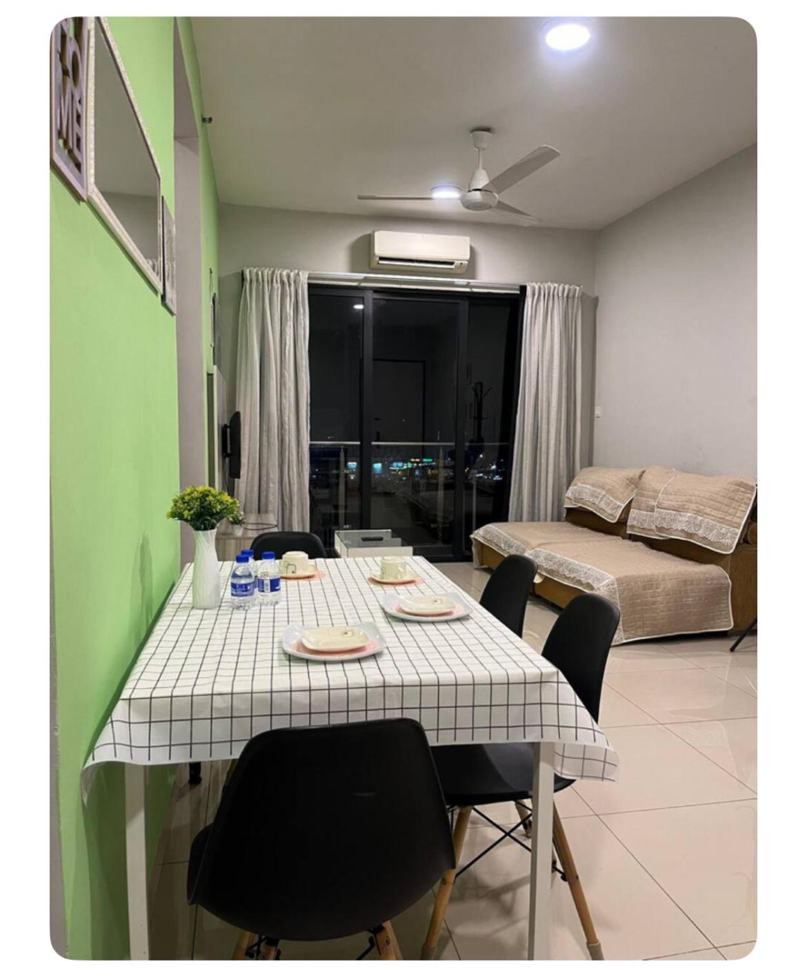 KIARA 3PAX 2BR KBtownRIVERVIEW,washer,WIFI photo 2