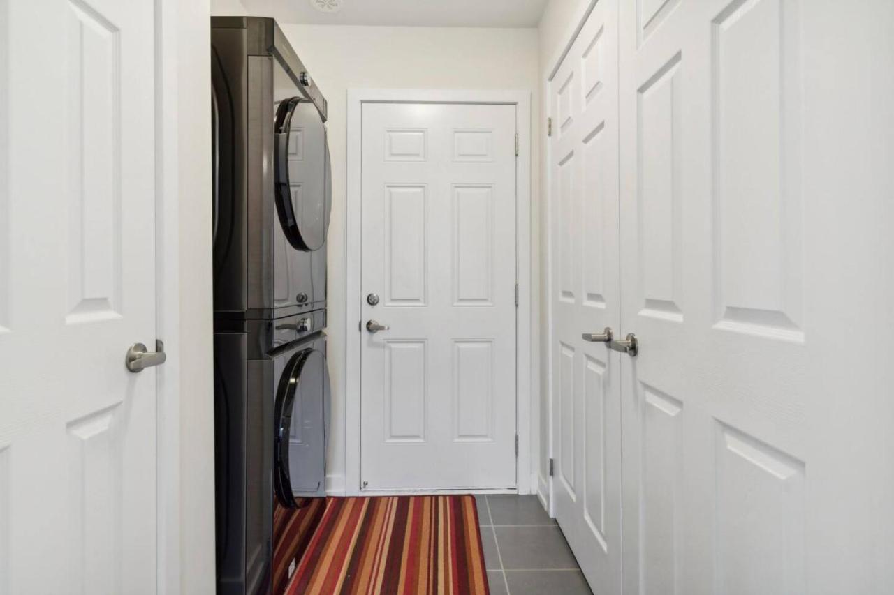 A Brand New 4BR Townhouse in Thorold Retreat