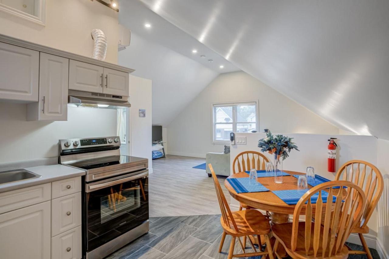 Cozy 1BR House in Central Niagara Escape