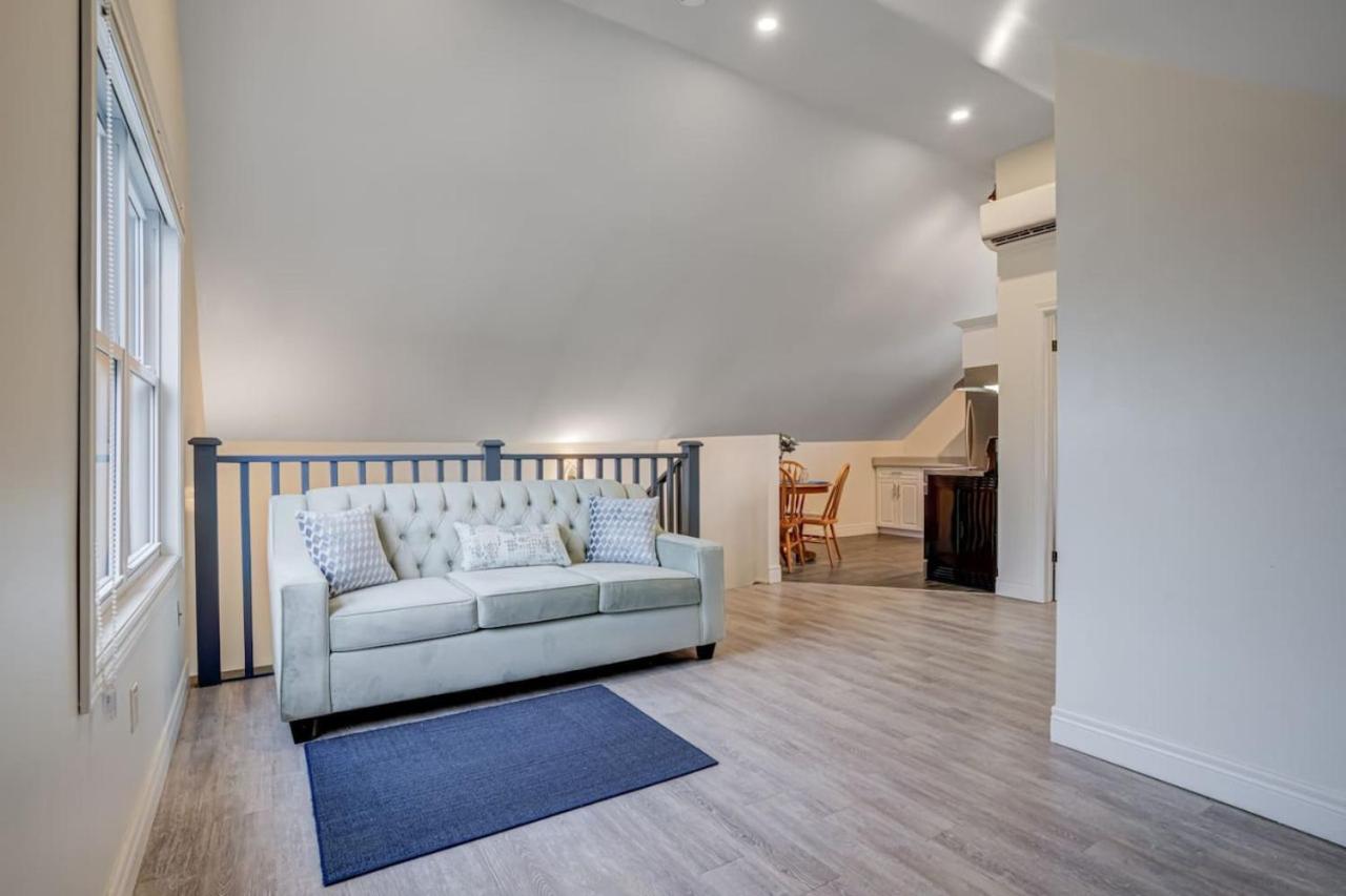 Cozy 1BR House in Central Niagara Escape