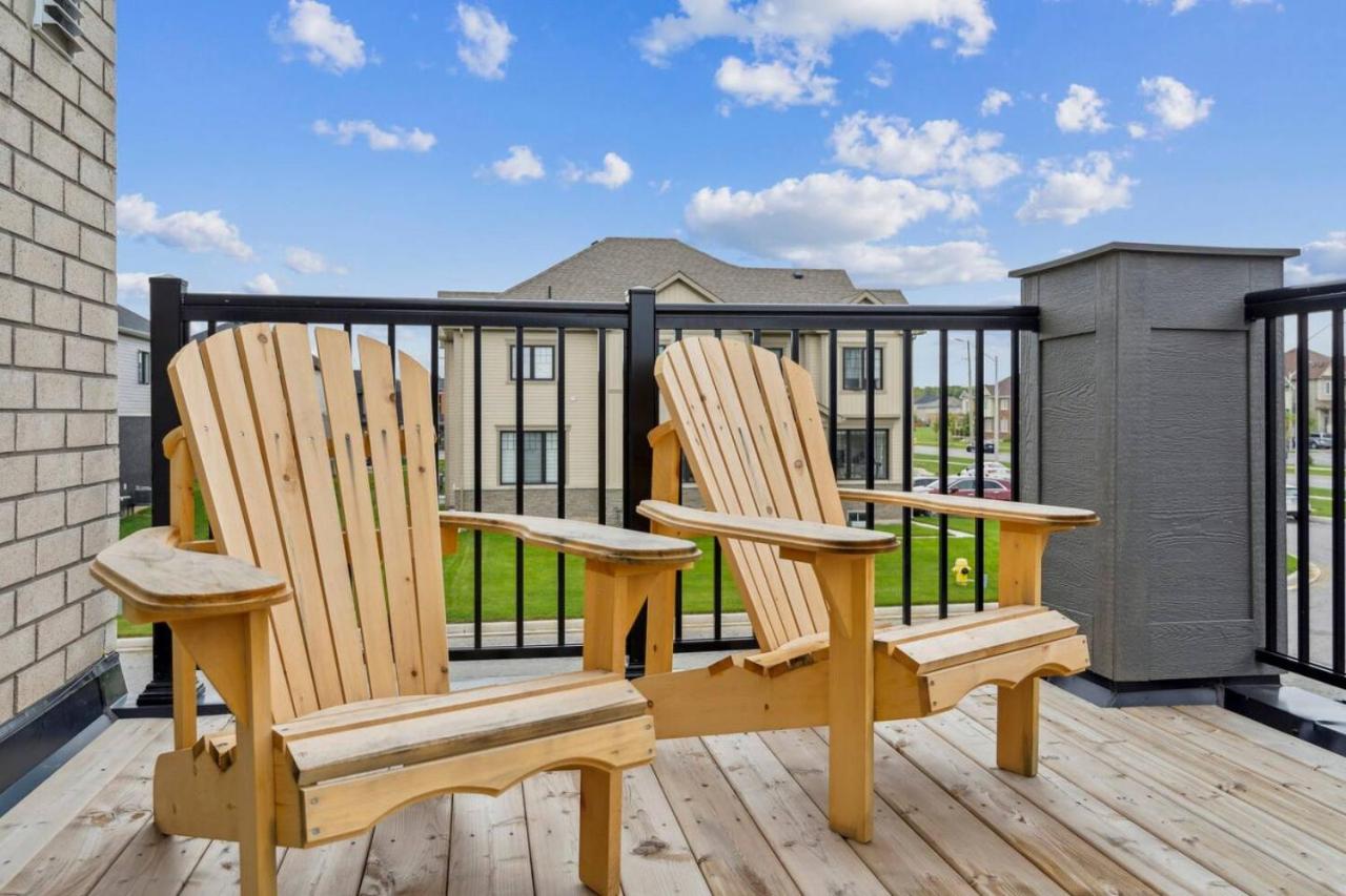 A Brand New 4BR Townhouse in Thorold Retreat