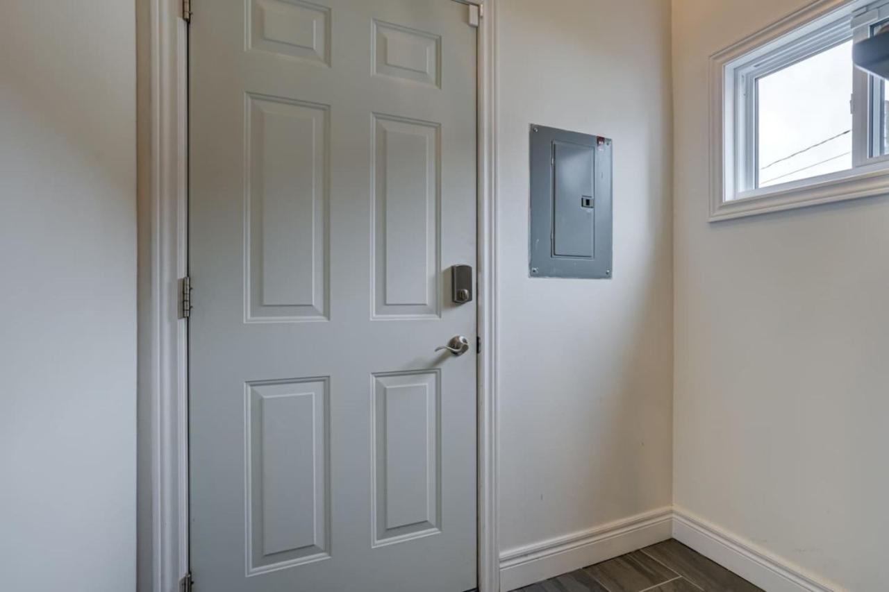 Cozy 1BR House in Central Niagara Escape