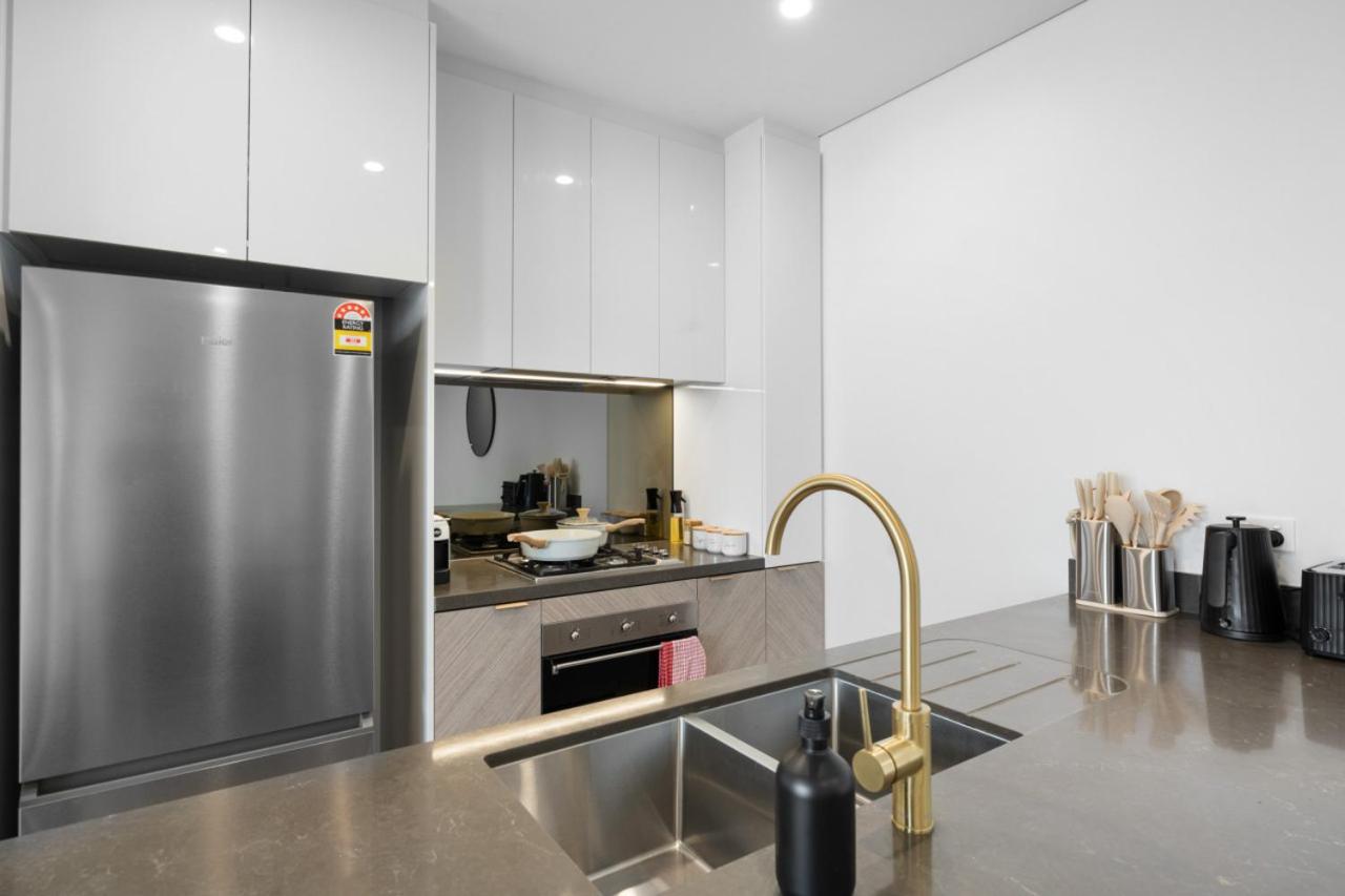 The Ocean - Beachfront 72F 3Bedroom Skyhome Ocean Views with Parking & Resort Facilities