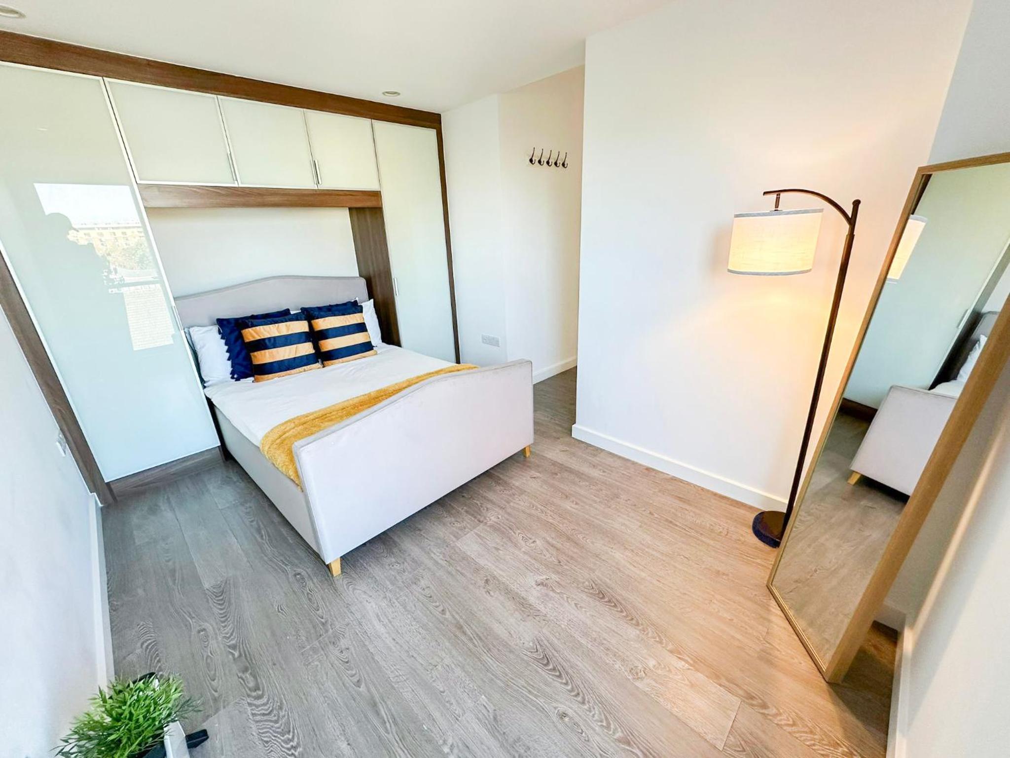 Contemporary Apartments with Private Balconies in Hoxton near Shoreditch, Old Street, Islington by NourNest Apartments