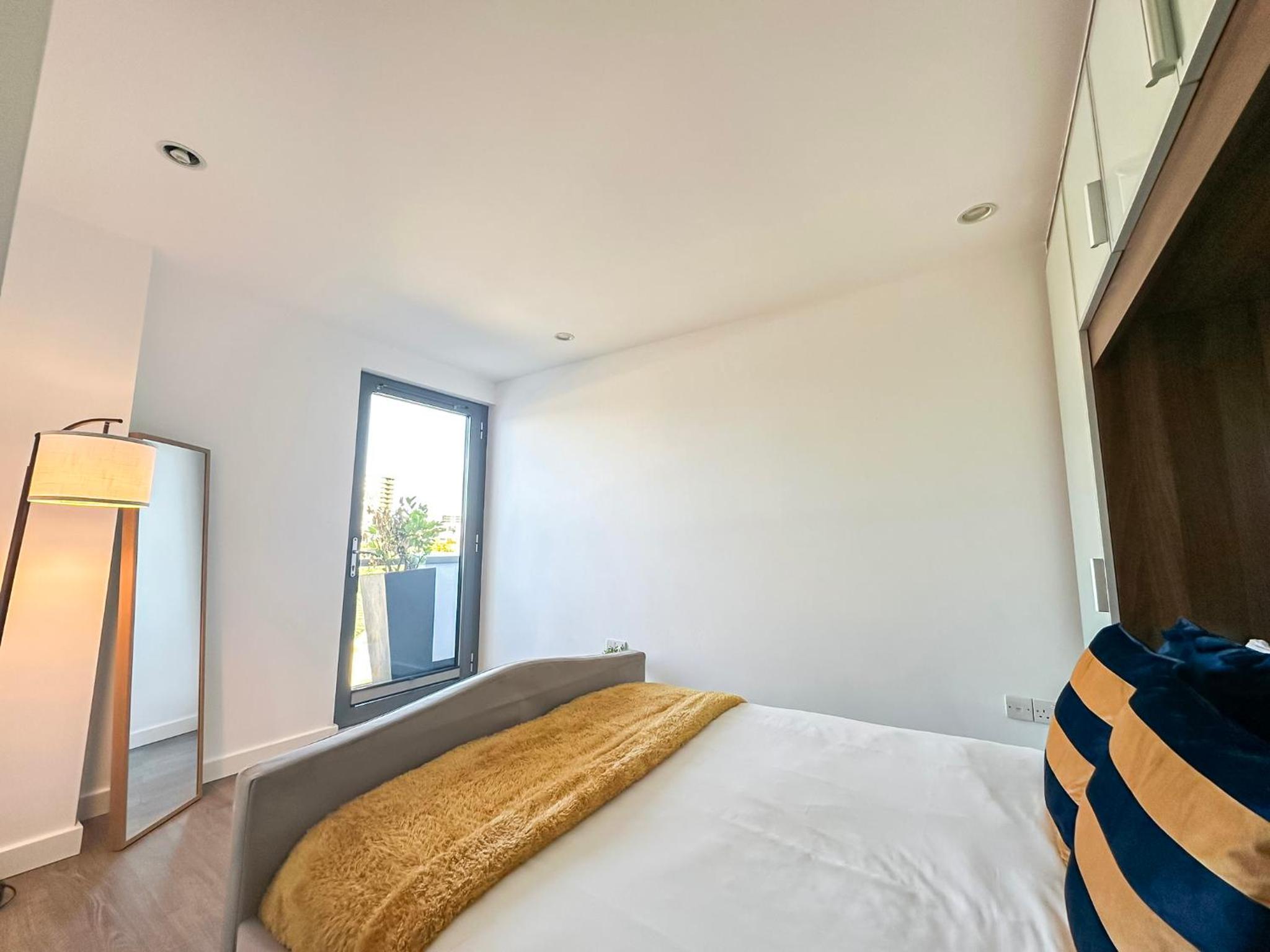 Contemporary Apartments with Private Balconies in Hoxton near Shoreditch, Old Street, Islington by NourNest Apartments