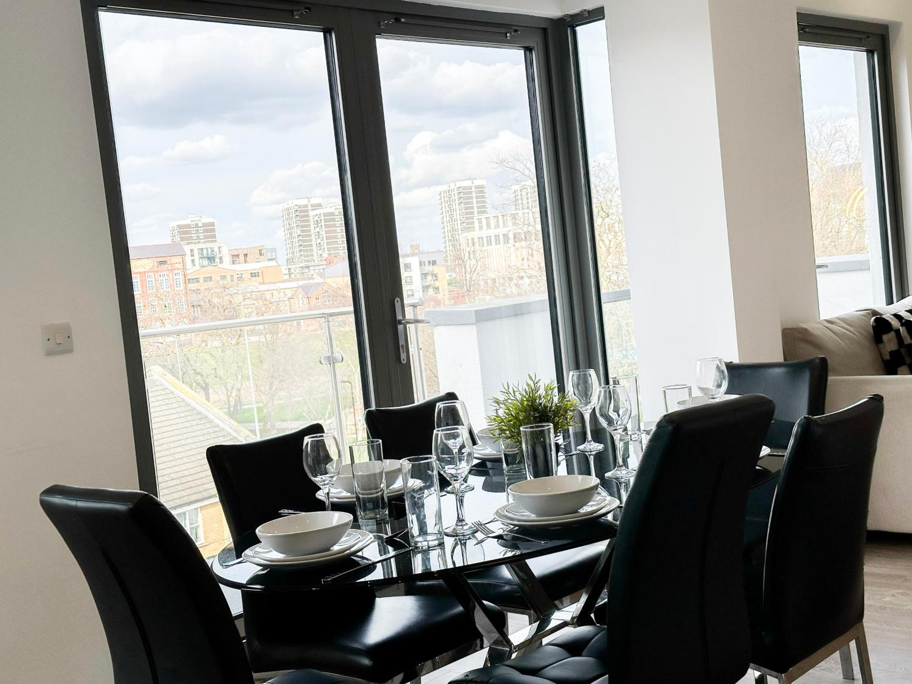 Contemporary Apartments with Private Balconies in Hoxton near Shoreditch, Old Street, Islington by NourNest Apartments