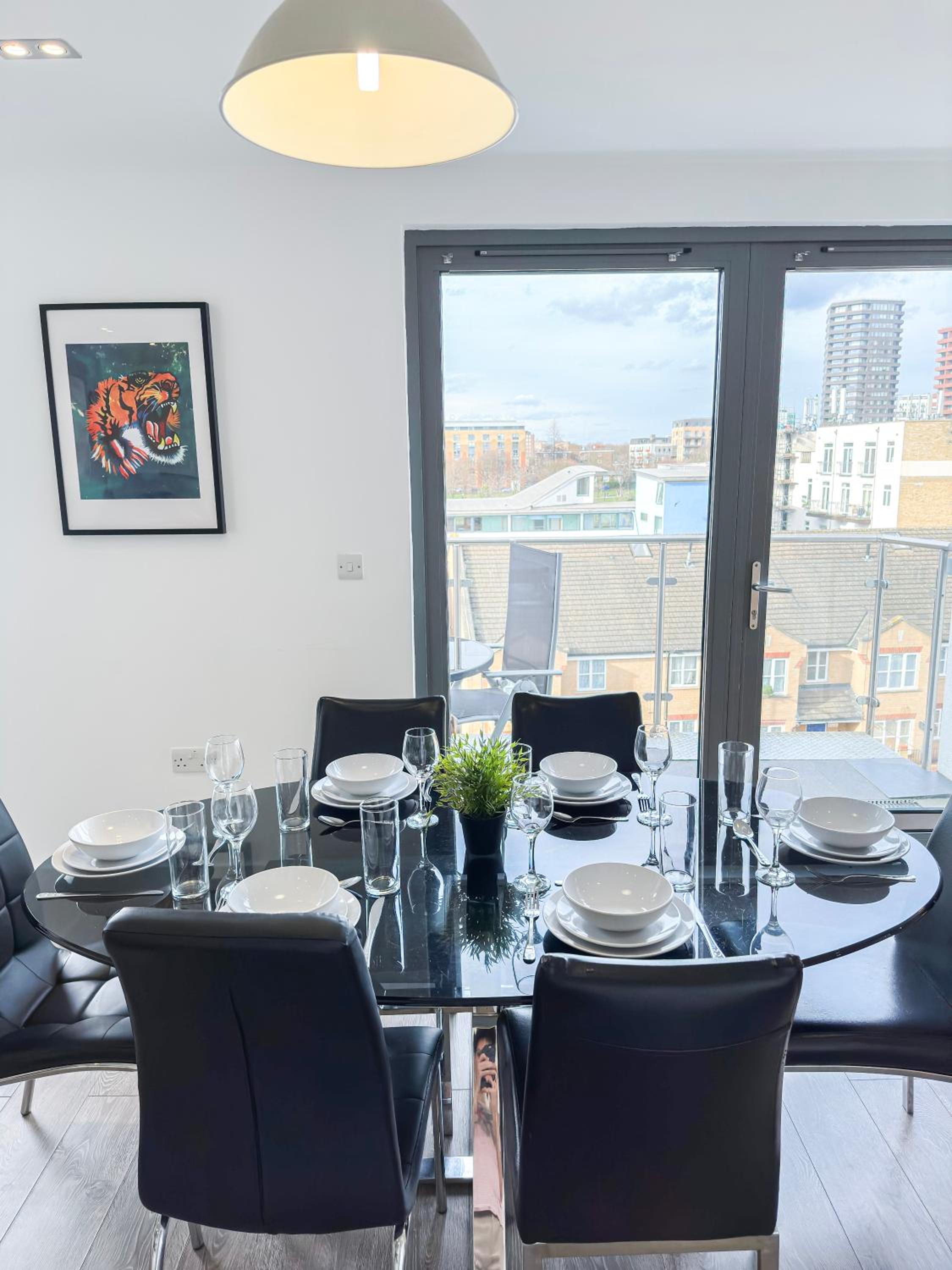 Contemporary Apartments with Private Balconies in Hoxton near Shoreditch, Old Street, Islington by NourNest Apartments