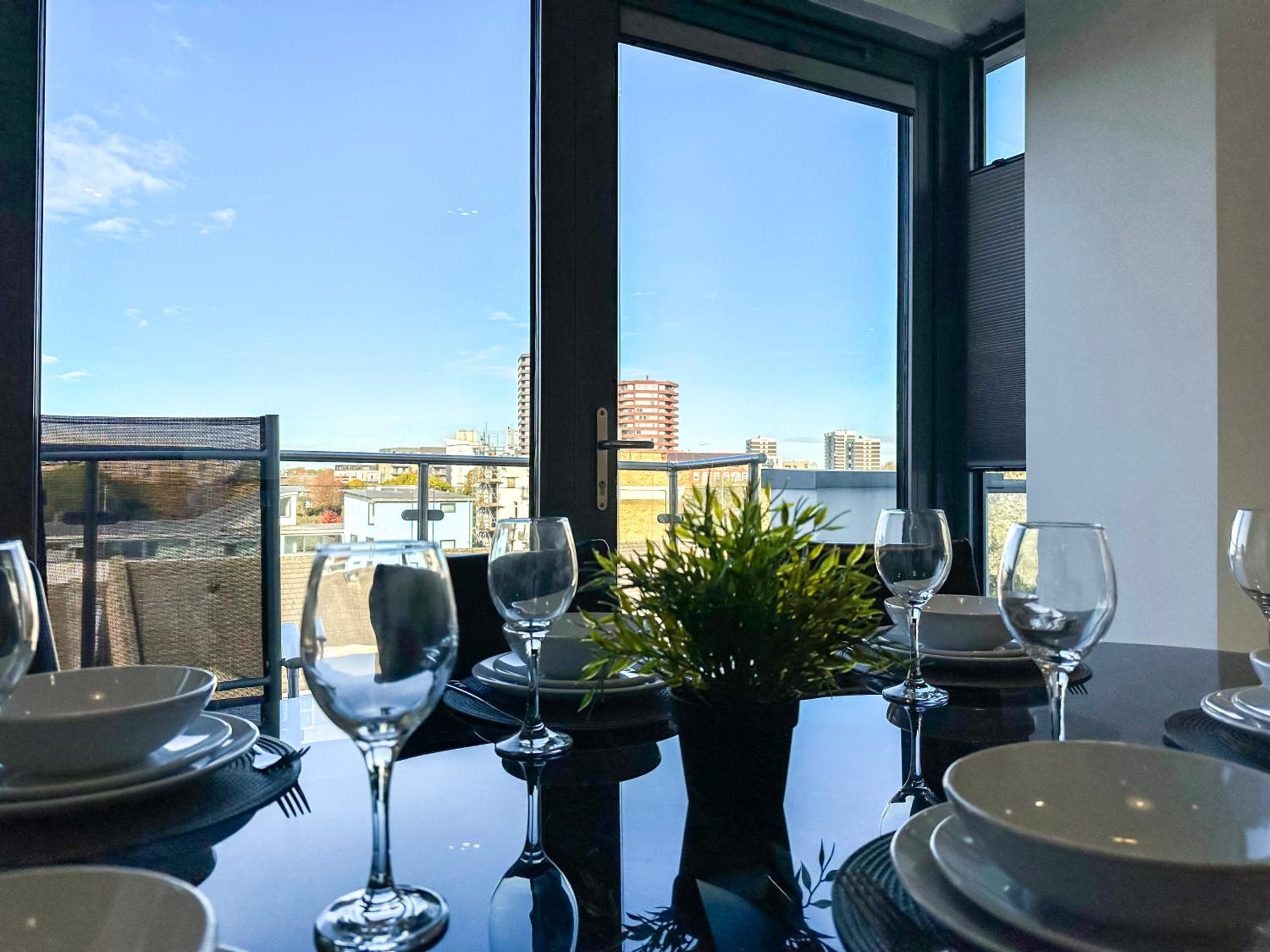 Contemporary Apartments with Private Balconies in Hoxton near Shoreditch, Old Street, Islington by NourNest Apartments