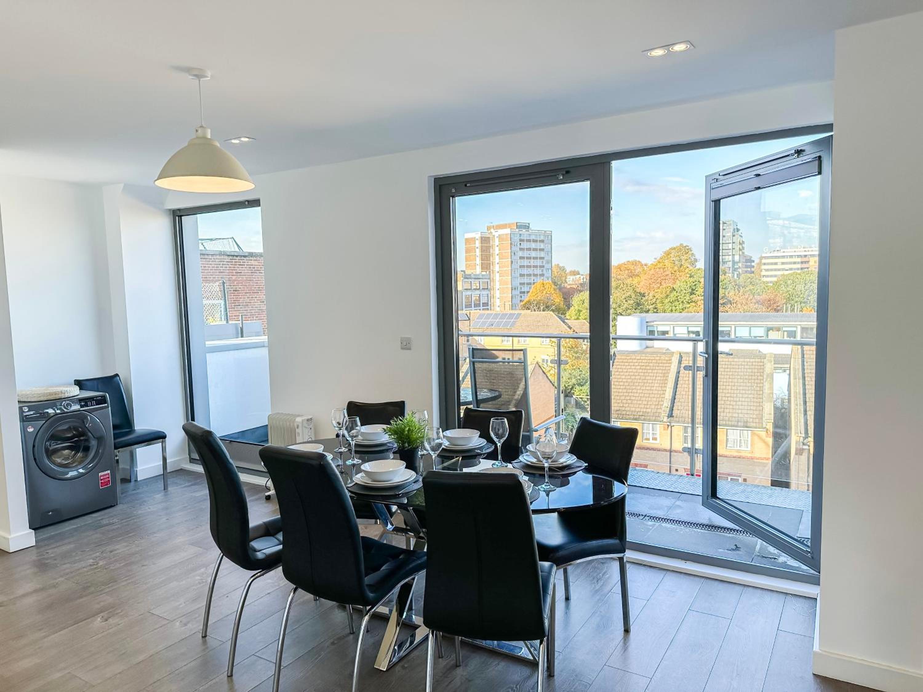 Contemporary Apartments with Private Balconies in Hoxton near Shoreditch, Old Street, Islington by NourNest Apartments