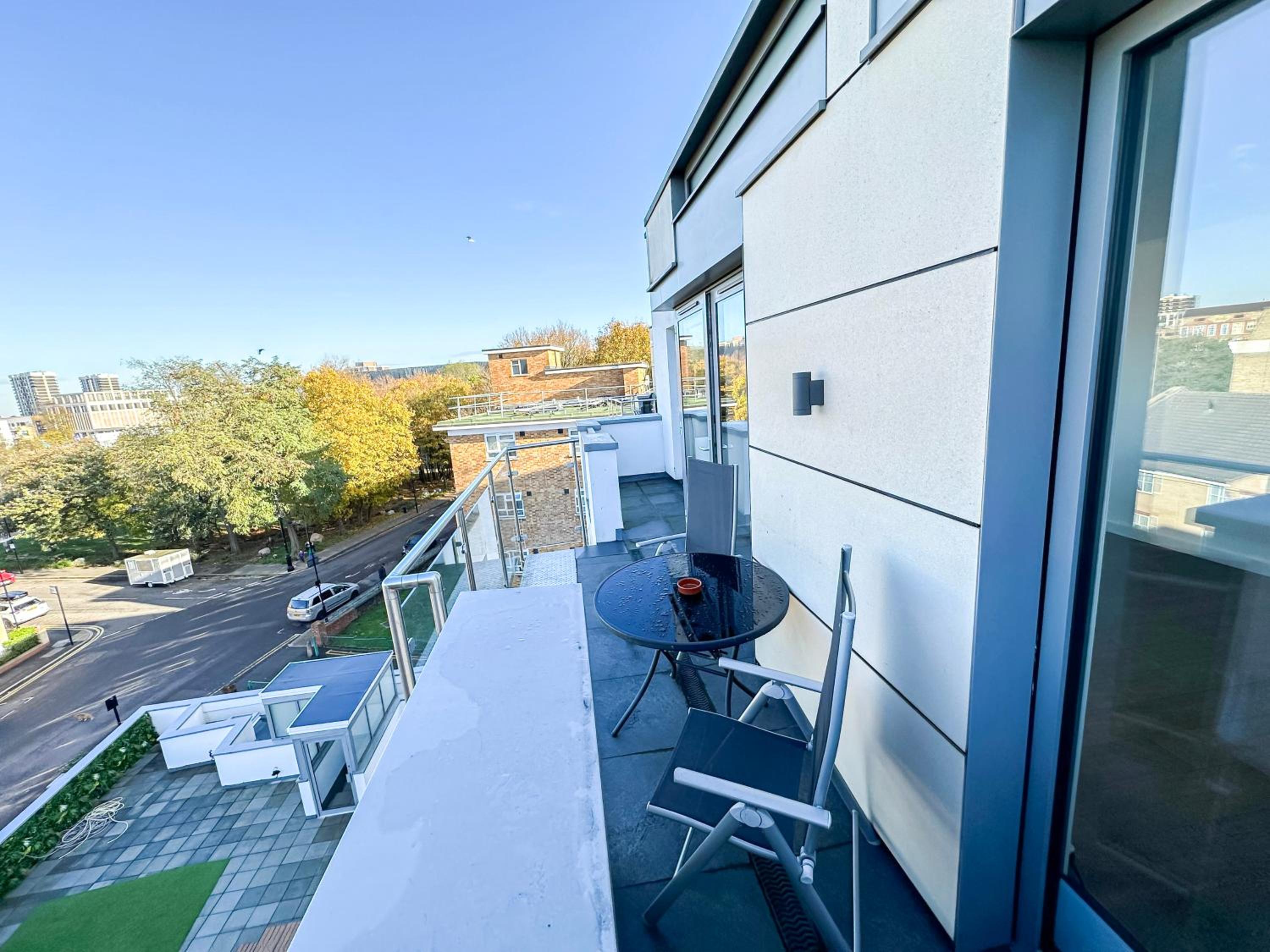 Contemporary Apartments with Private Balconies in Hoxton near Shoreditch, Old Street, Islington by NourNest Apartments