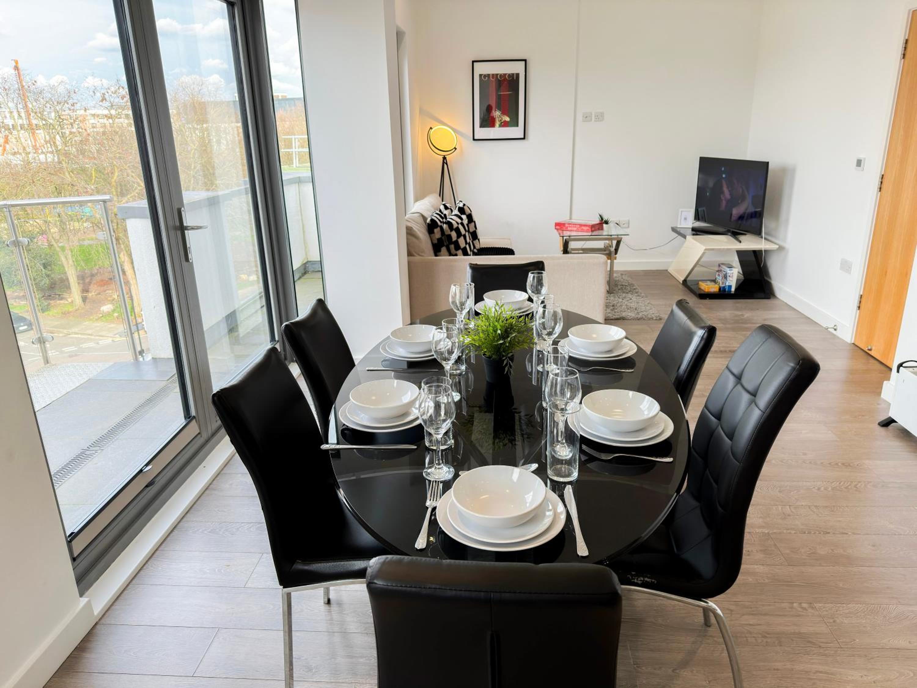 Contemporary Apartments with Private Balconies in Hoxton near Shoreditch, Old Street, Islington by NourNest Apartments