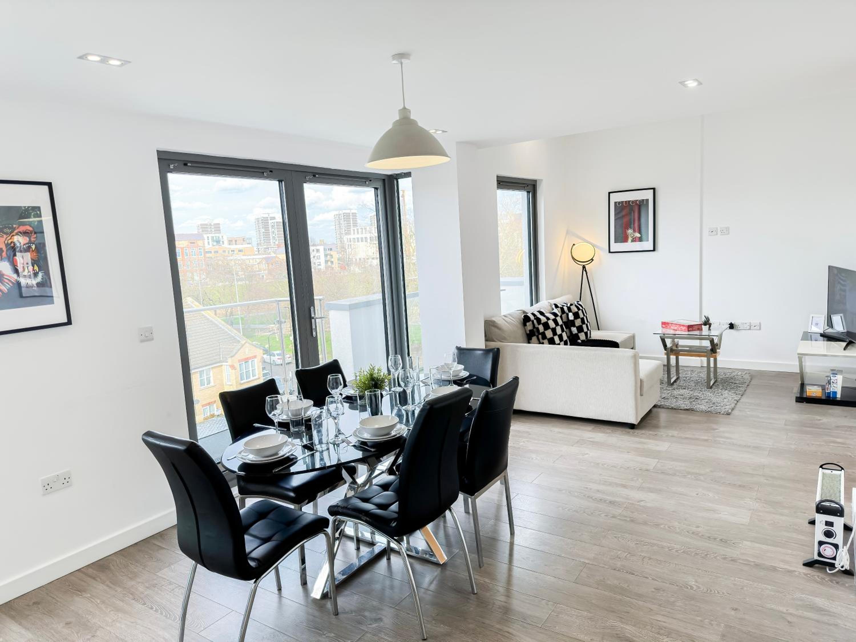 Contemporary Apartments with Private Balconies in Hoxton near Shoreditch, Old Street, Islington by NourNest Apartments