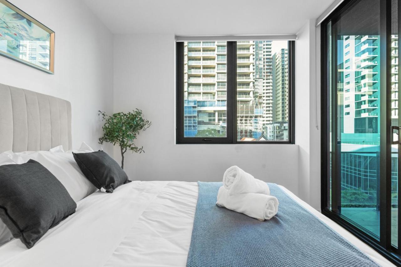 The Harmony - 3 Bedroom at Central South Brisbane wiith Parking