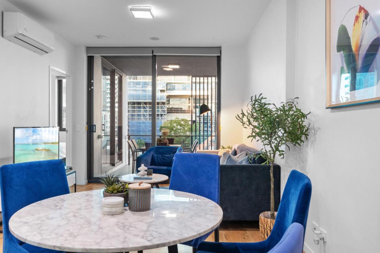 The Harmony - 3 Bedroom at Central South Brisbane wiith Parking