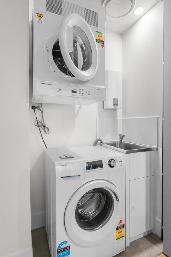 The Harmony - 3 Bedroom at Central South Brisbane wiith Parking