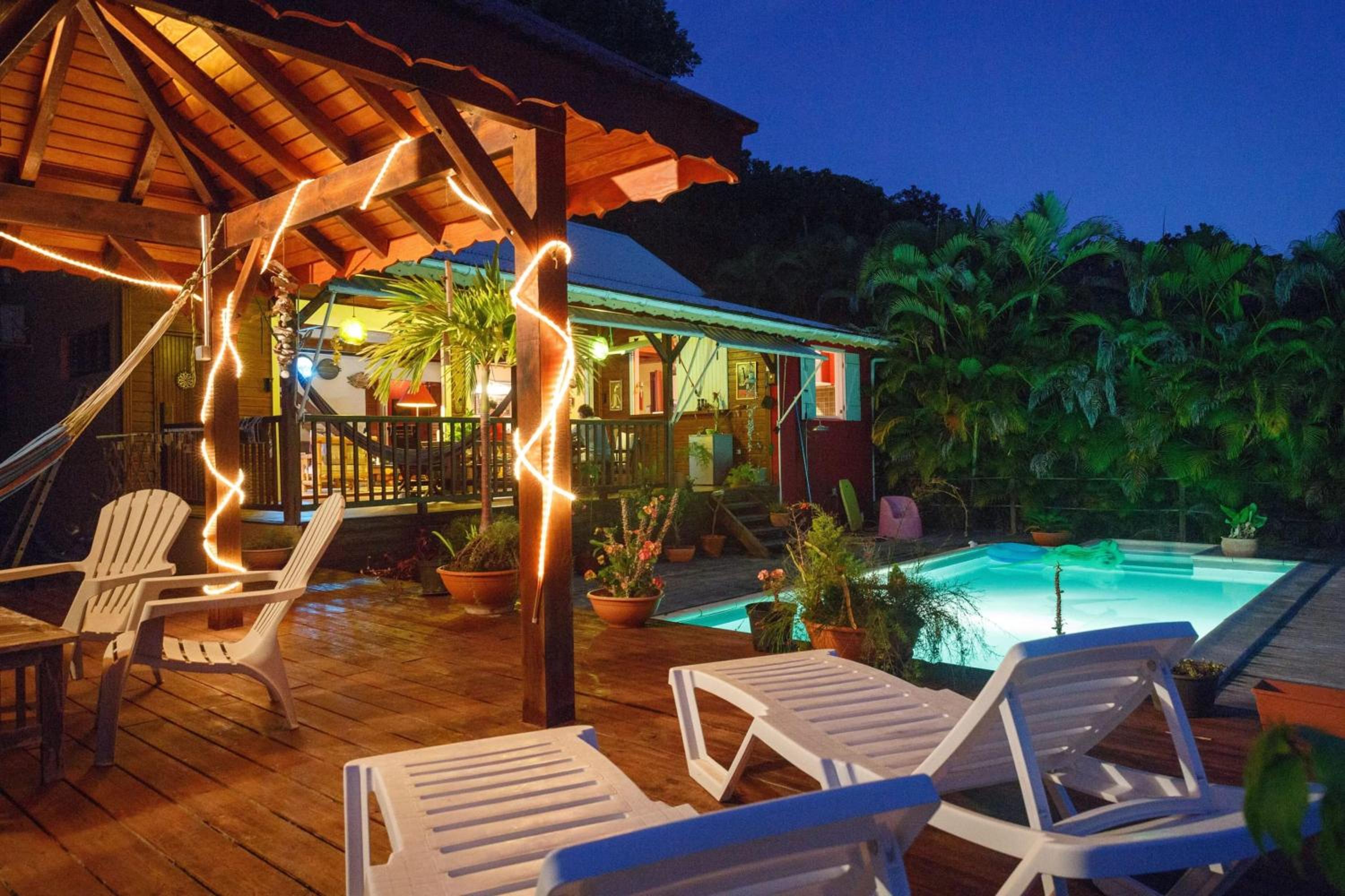 Villa moderne avec piscine à Sainte-Anne 154 m² vue mer view 3