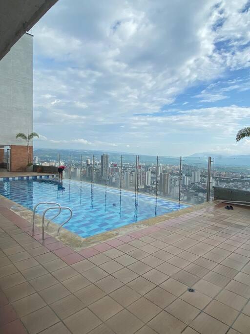 Apto Central con piscina y GYM