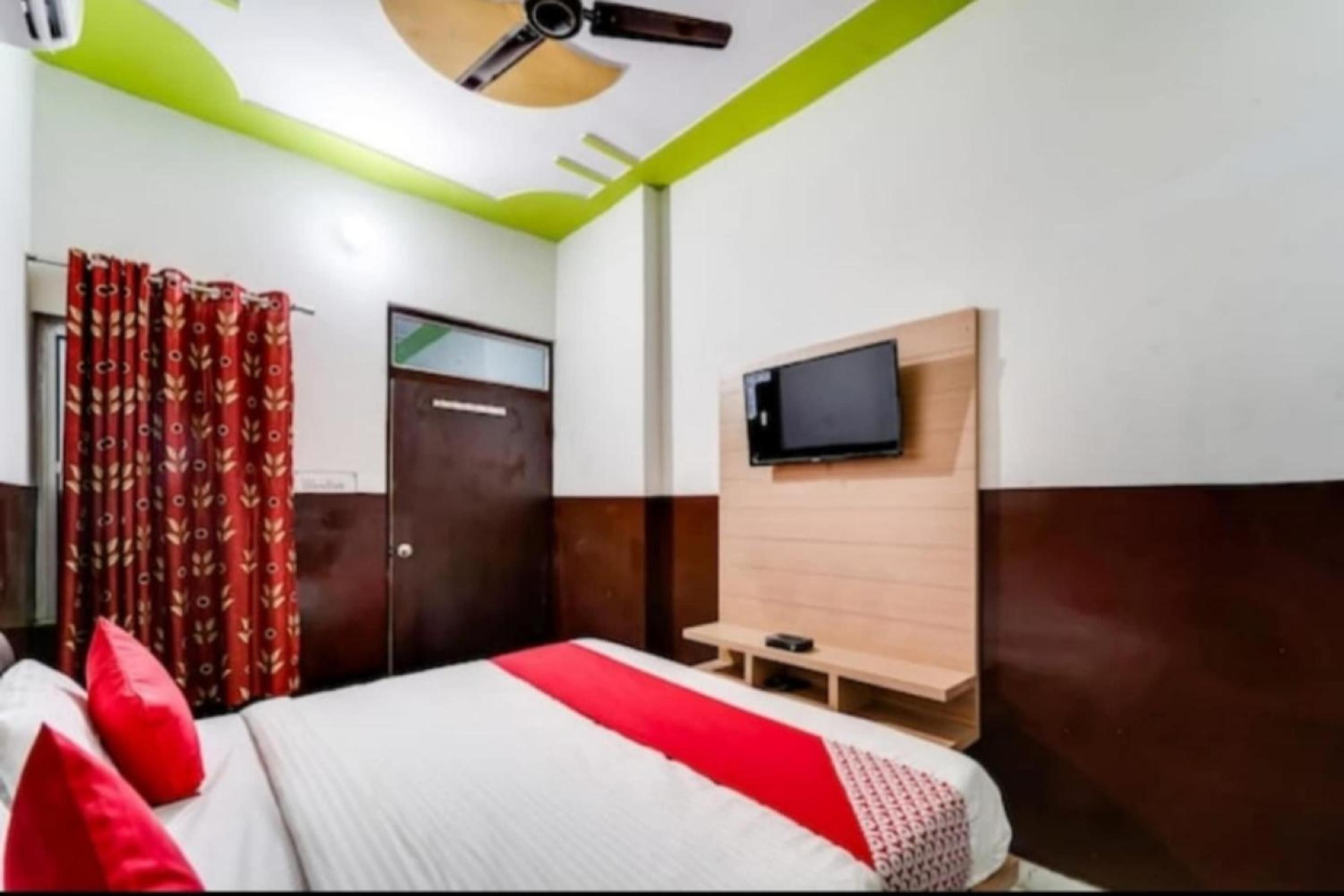 Hotel O Highway Super King